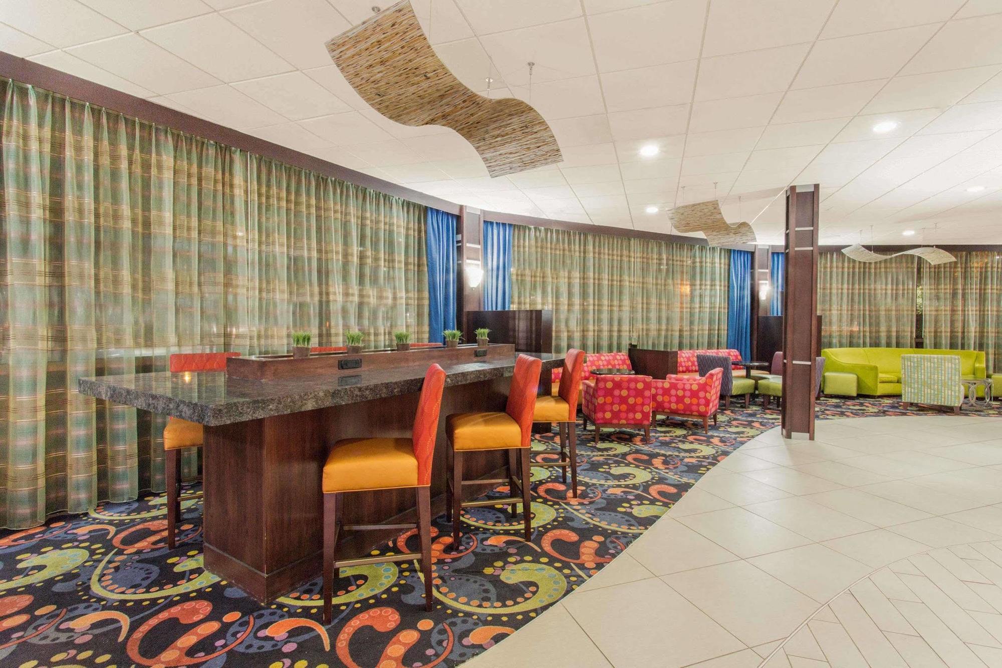 Baymont By Wyndham Fayetteville Fort Bragg Area Exterior foto